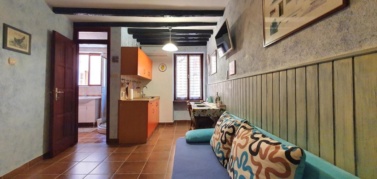 Studio Apartment Grisia 로비니 외부 사진